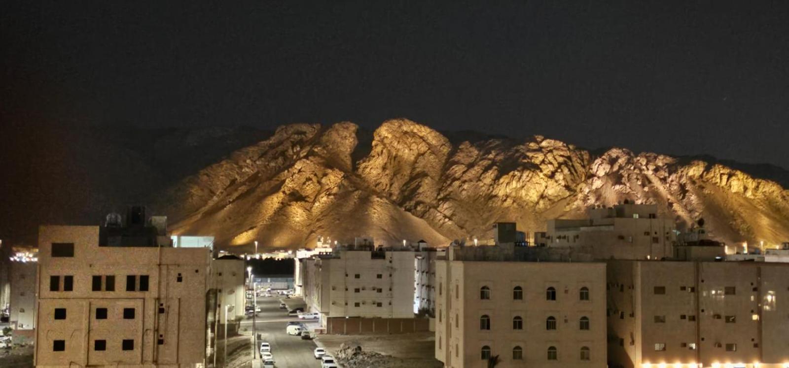 الشقق الفاخرة Modern Apartments Of 3 Bedrooms 5 Minutes To Haram Medina Exterior photo